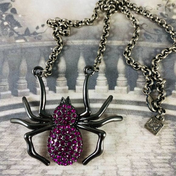 Sparkle Spider Necklace with Fuchsia crystals - Picture 4 of 7
